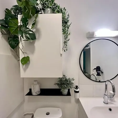 Jungle Chic Apartment *